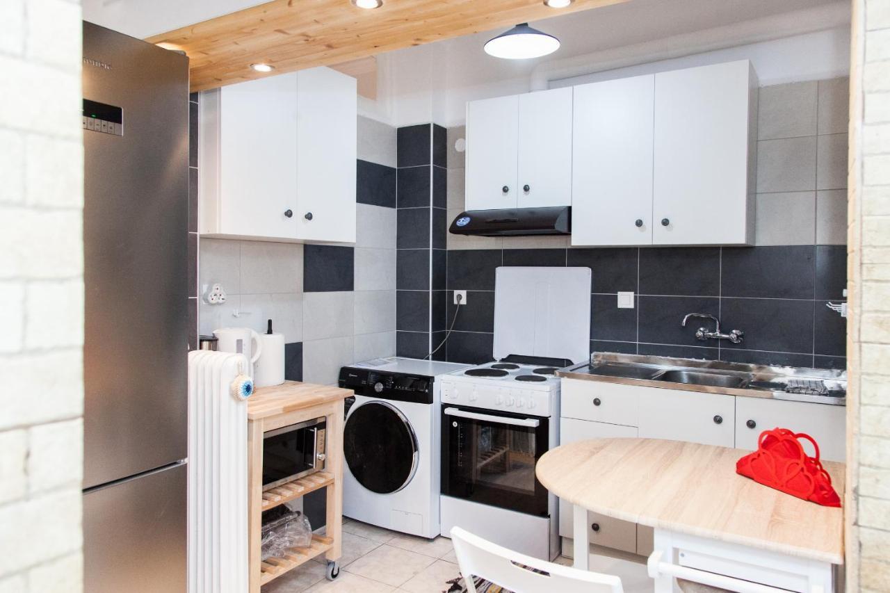 Cozy Apartment In Pireas ภายนอก รูปภาพ